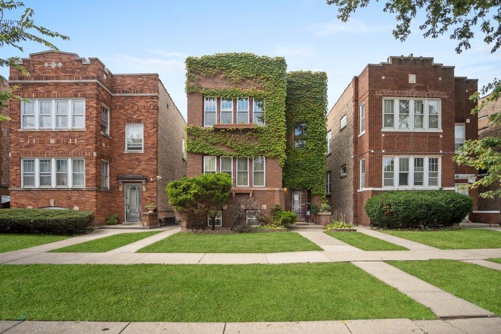 1240 S Maple Ave., Berwyn, IL 60402