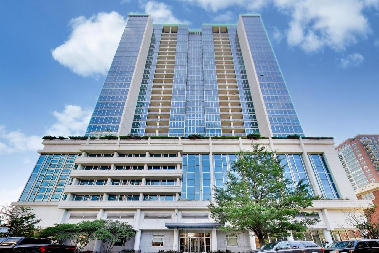1629 S Prairie Ave. #805, Chicago, IL 60616