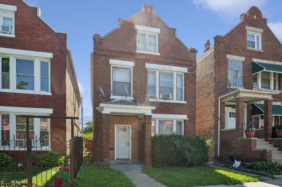 4435 S Campbell Ave., Chicago, IL 60632