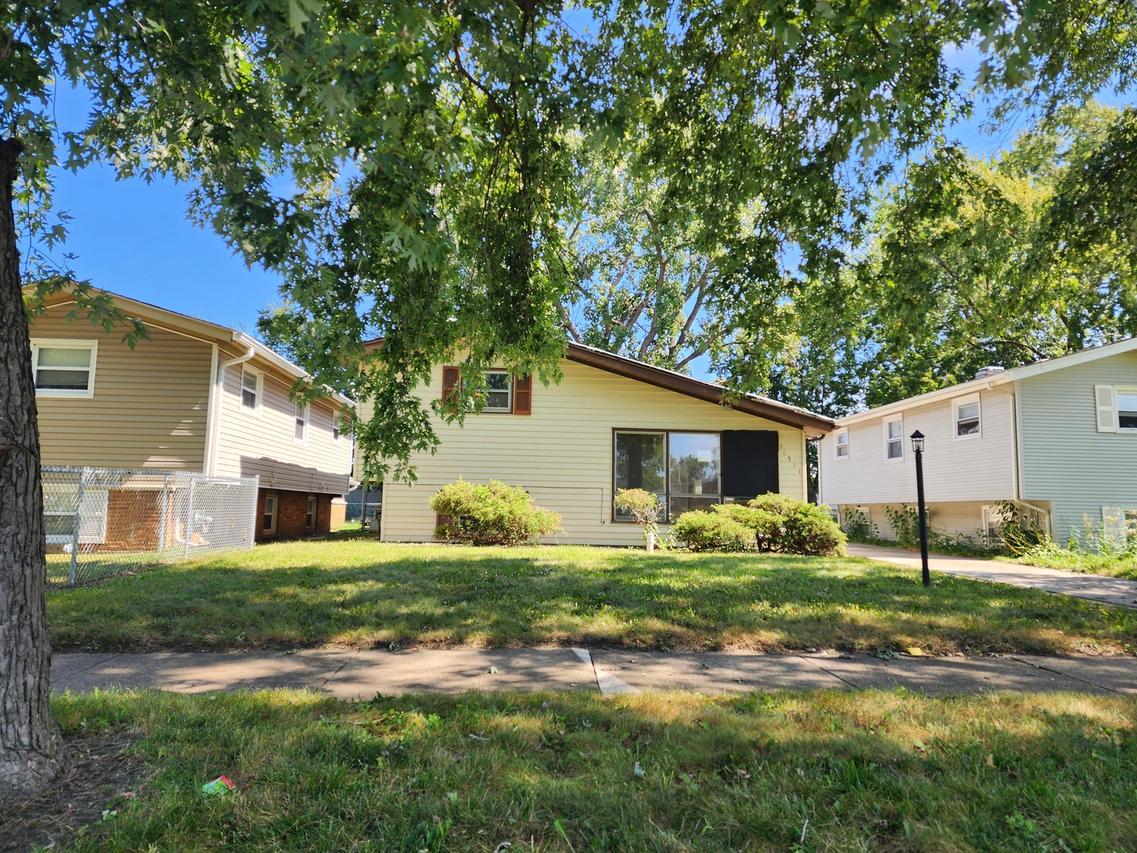 16511 Hermitage Ave., Markham, IL 60428
