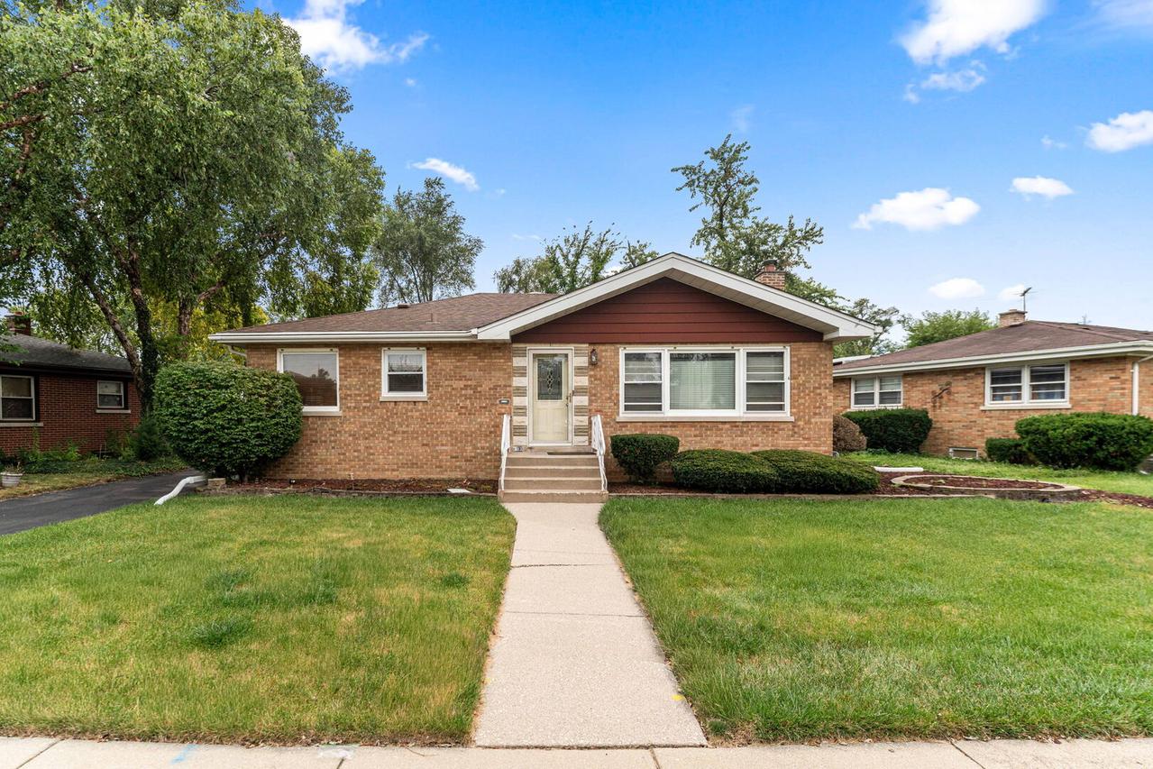 913 E 162nd Pl., South Holland, IL 60473