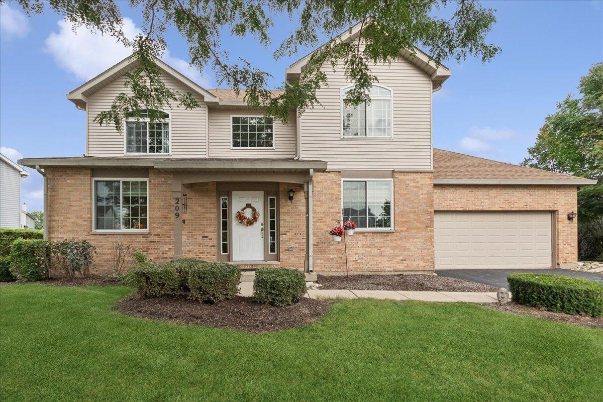 209 Magnolia Dr., North Aurora, IL 60542