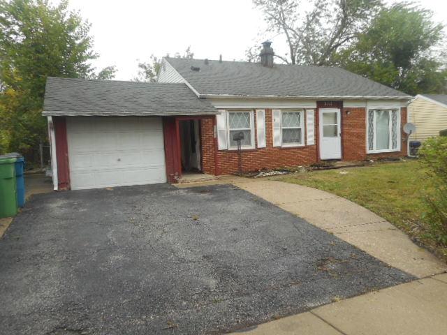 2111 219th St., Sauk Village, IL 60411