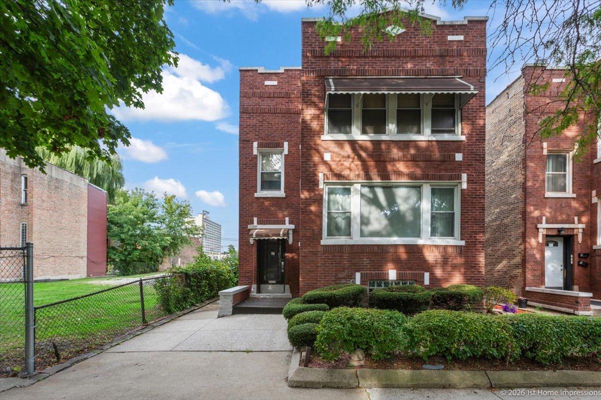 7018 S Wabash Ave., Chicago, IL 60637