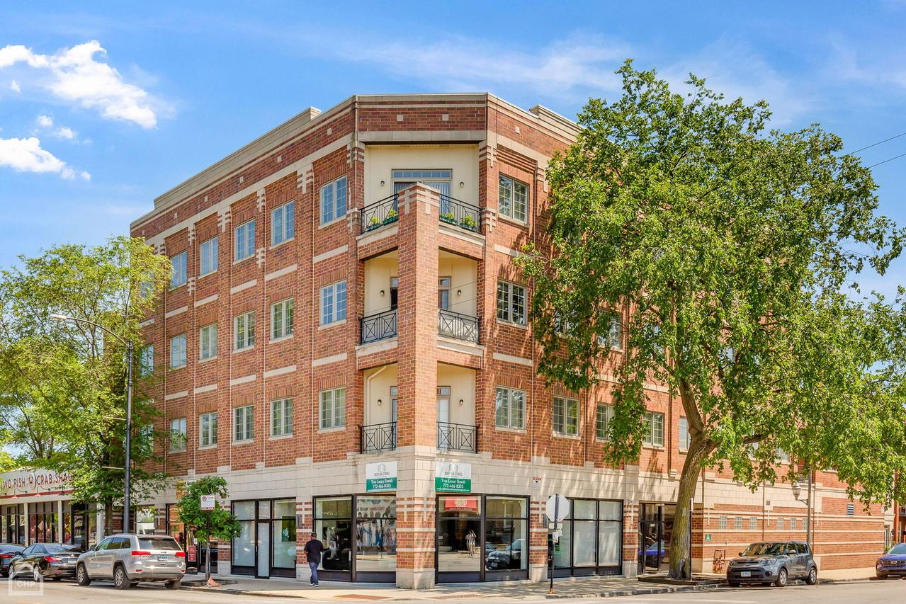 4705 S Champlain Ave. #402, Chicago, IL 60615