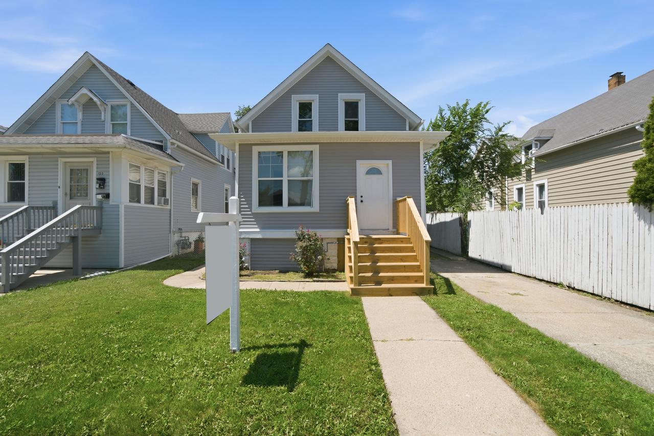 124 N 11th Ave., Melrose Park, IL 60160