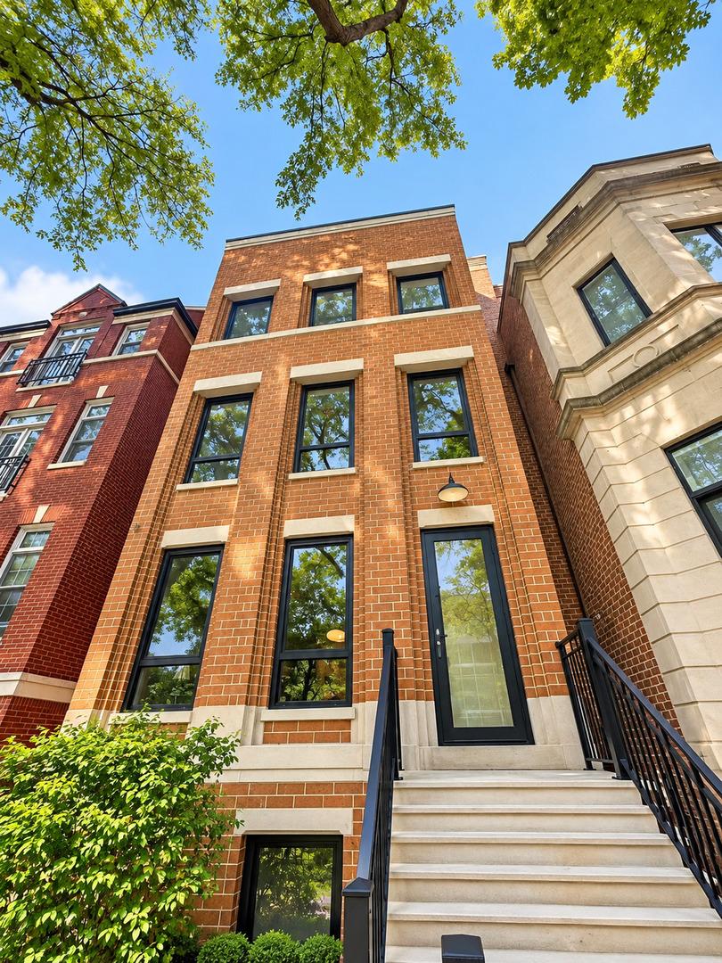 1834 N Hudson Ave. #2, Chicago, IL 60614