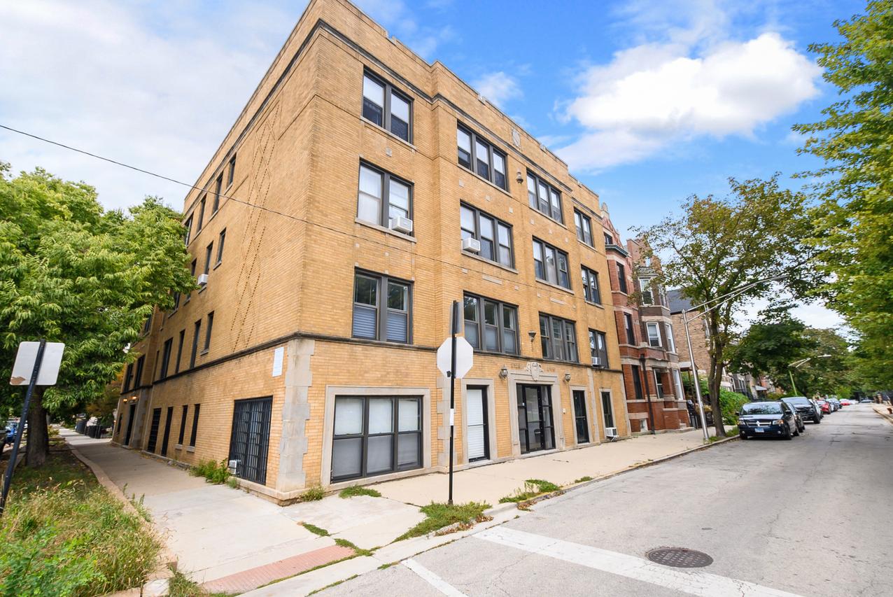 2130 N Oakley Ave. #2, Chicago, IL 60647