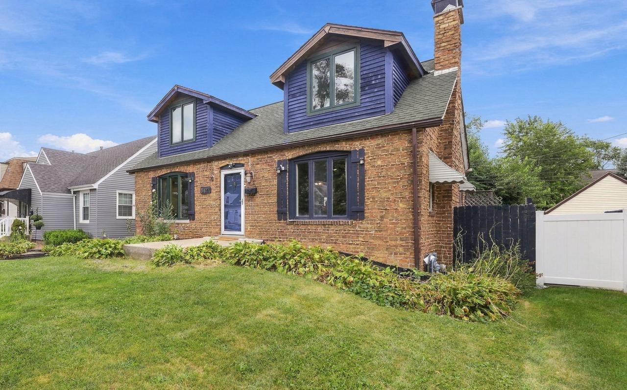 9427 S Saint Louis Ave., Evergreen Park, IL 60805