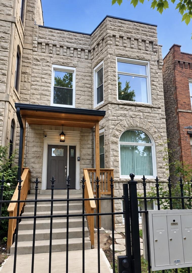 3234 W Fulton Blvd., Chicago, IL 60624