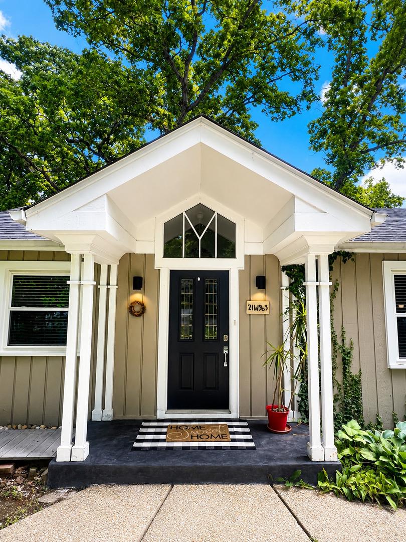 21W363 Walnut Rd., Glen Ellyn, IL 60137