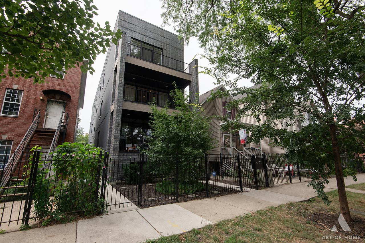 1932 N Drake Ave. #2E, Chicago, IL 60647