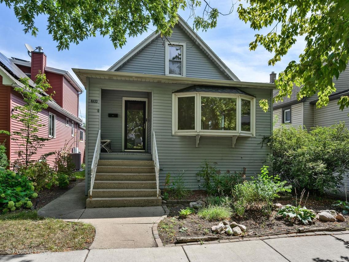 4633 N Kedvale Ave., Chicago, IL 60630