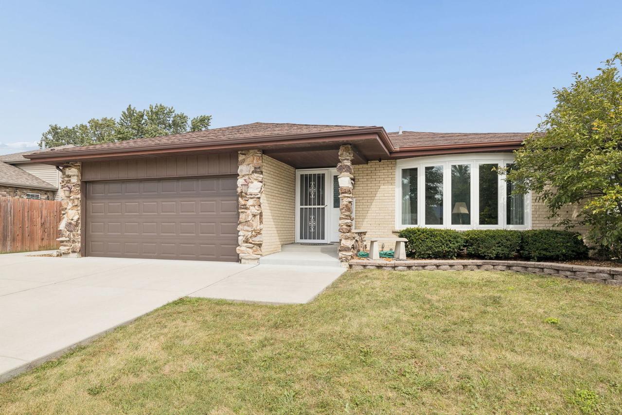5222 Laramie Ct., Oak Forest, IL 60452