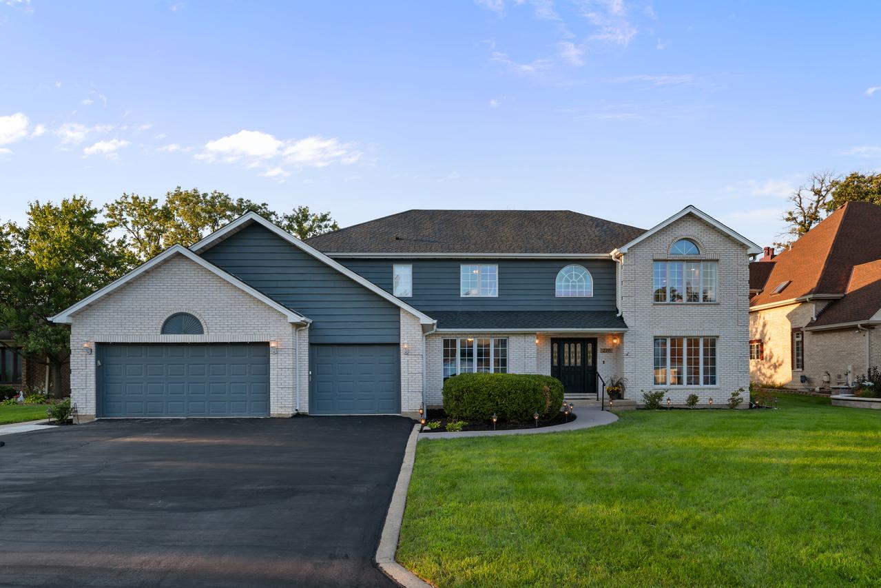17W210 Massel Ct., Bensenville, IL 60106