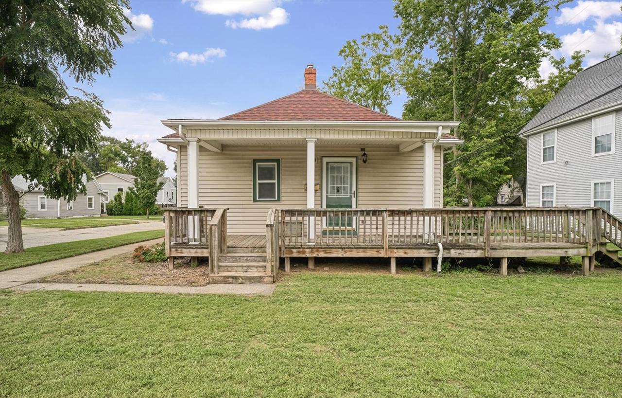 1102 S State St., Champaign, IL 61820