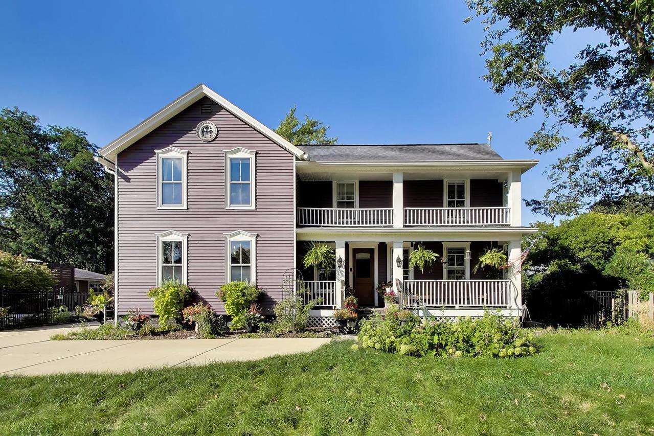310 W Kirchhoff Rd., Arlington Heights, IL 60005