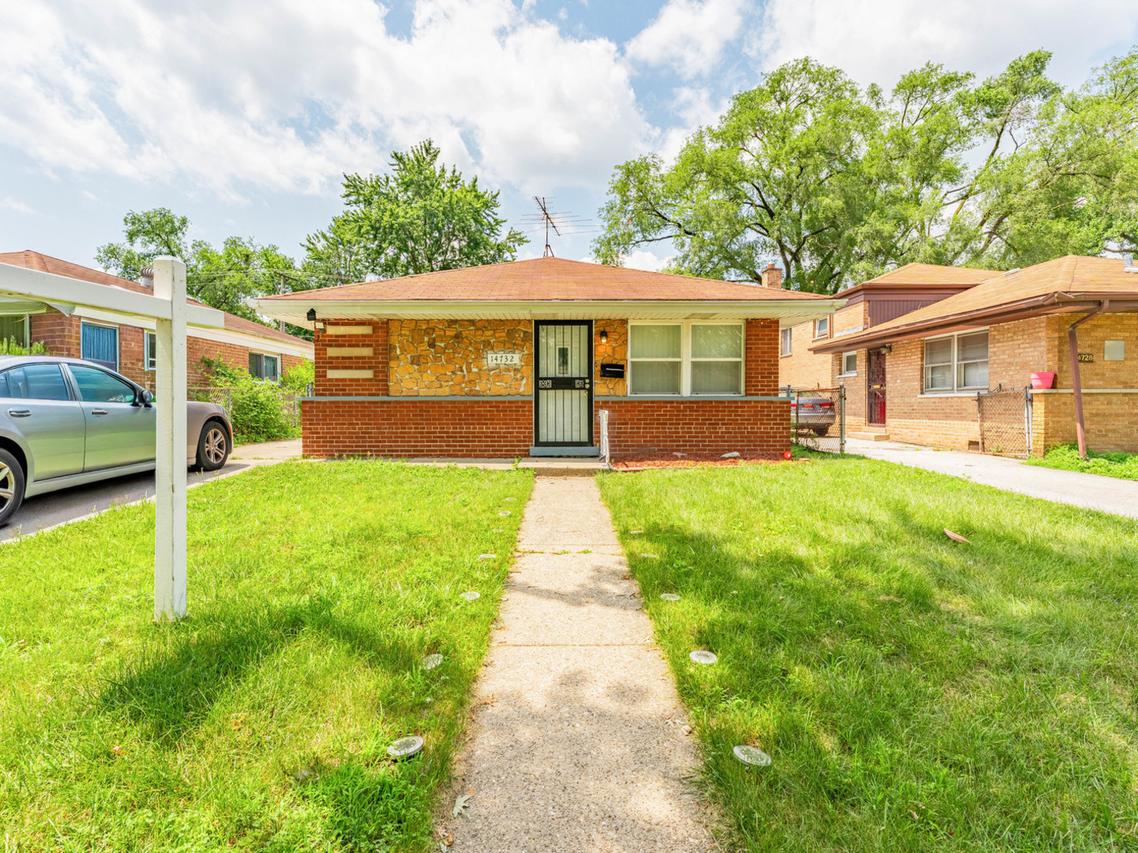 14732 Dorchester Ave., Dolton, IL 60419