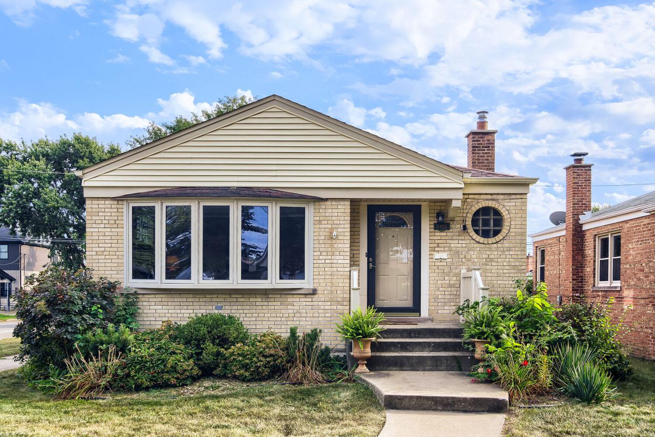 3901 W 107th St., Chicago, IL 60655