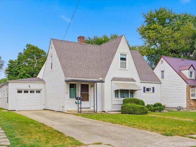 405 E 3rd St., Rock Falls, IL 61071