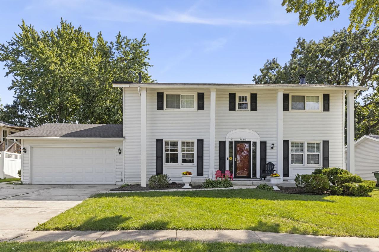3405 Woodridge Dr., Woodridge, IL 60517