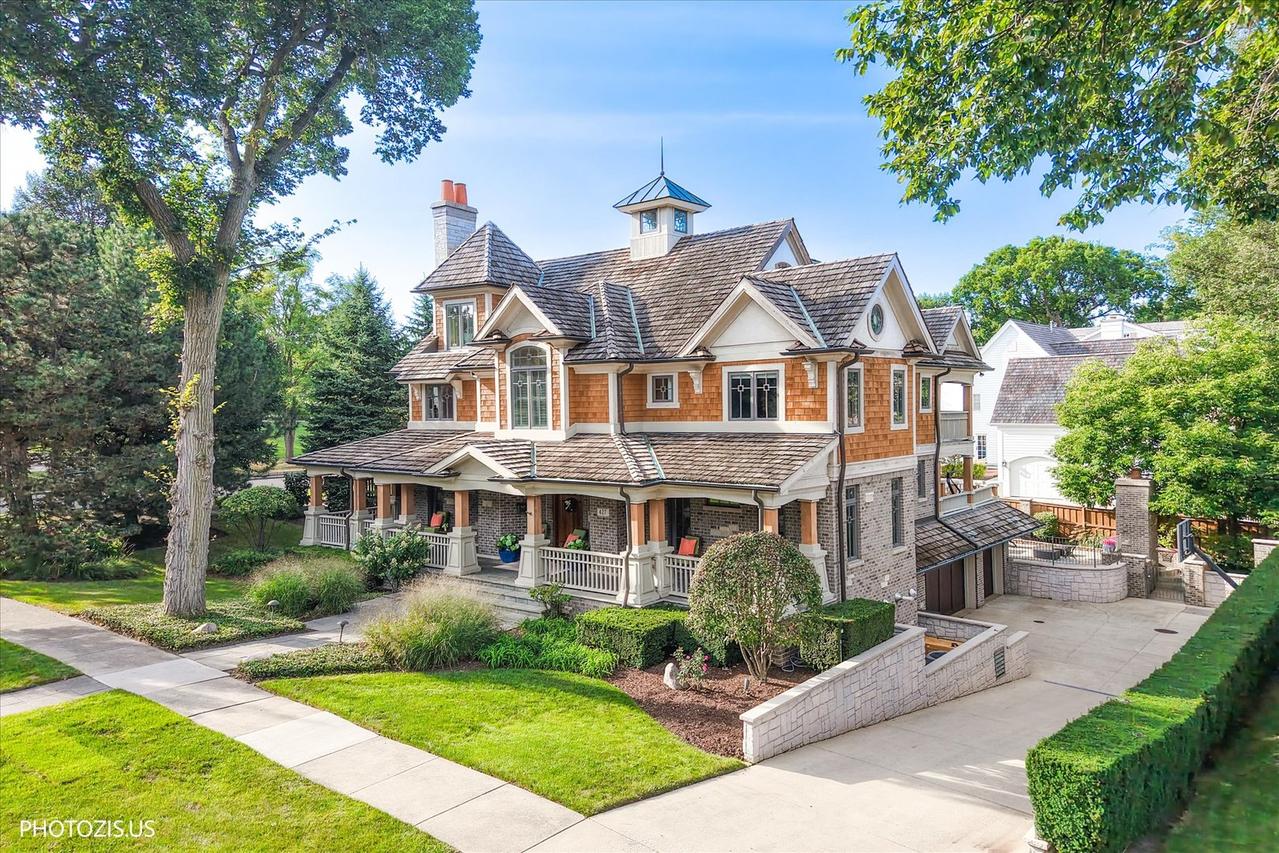 427 W Walnut St., Hinsdale, IL 60521