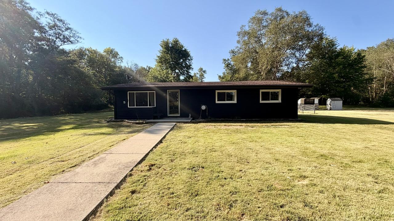1001 Medlin Rd., Centralia, IL 62801