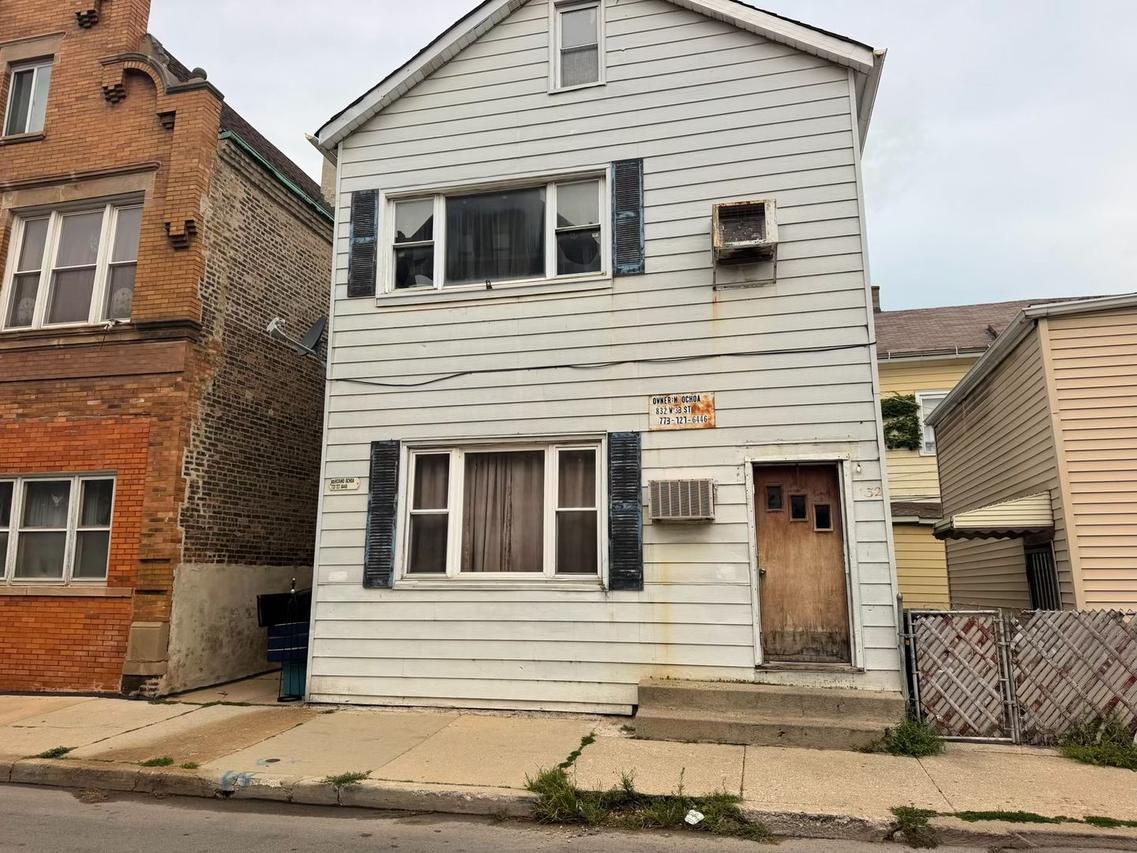 832 W 33rd St., Chicago, IL 60608