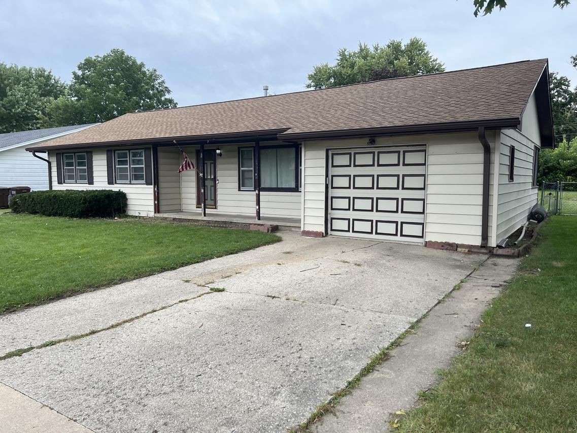 355 Irene Ave., Rochelle, IL 61068