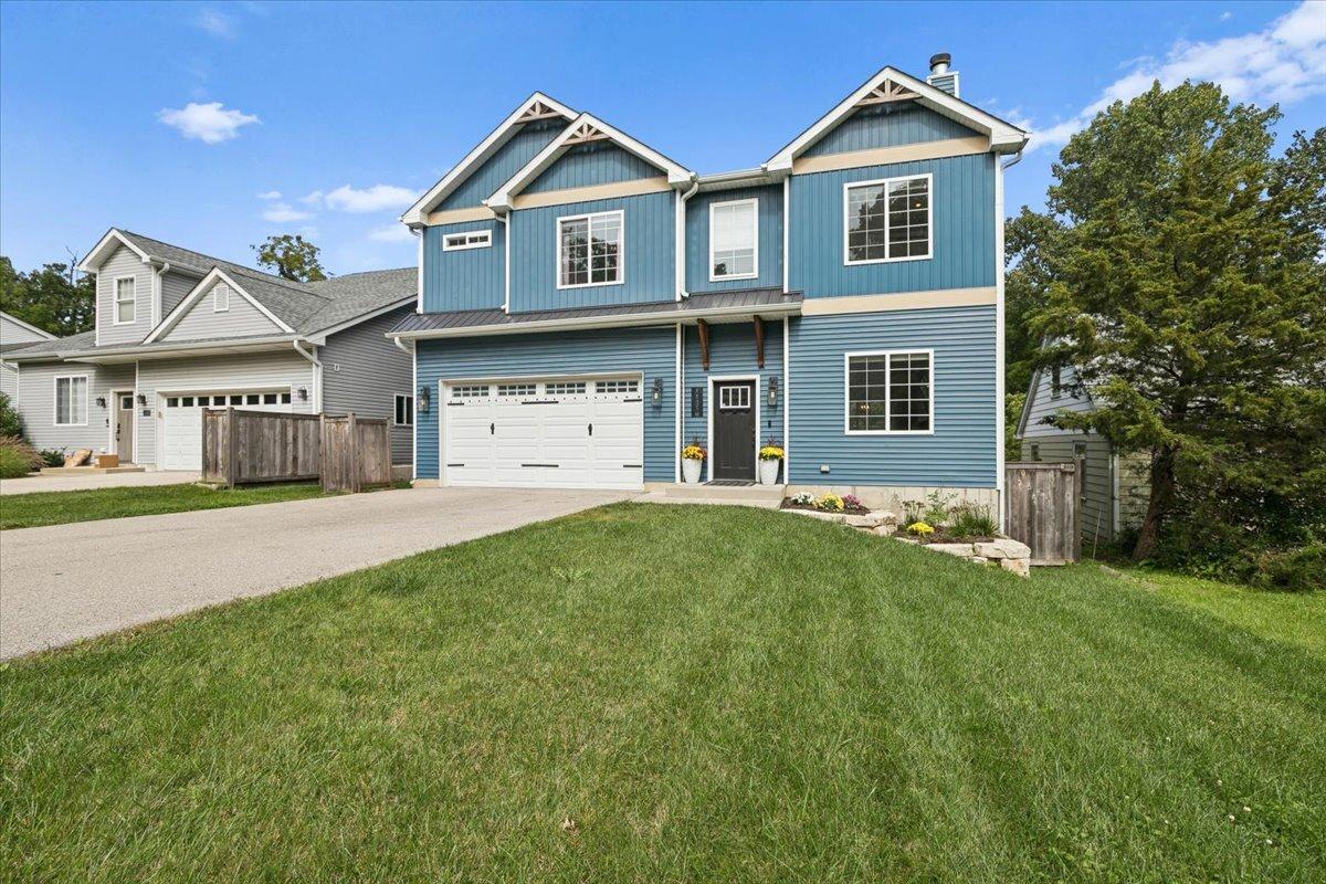 226 Juneway Ter., Lake Bluff, IL 60044