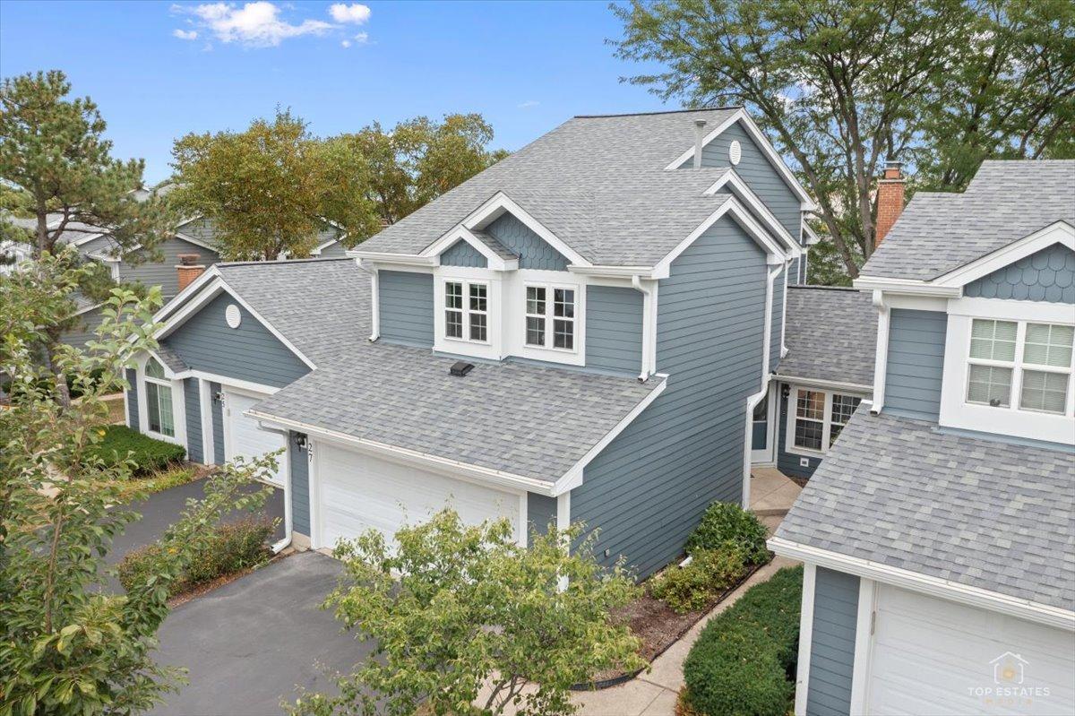 27 Sarahs Grove Ln., Schaumburg, IL 60193