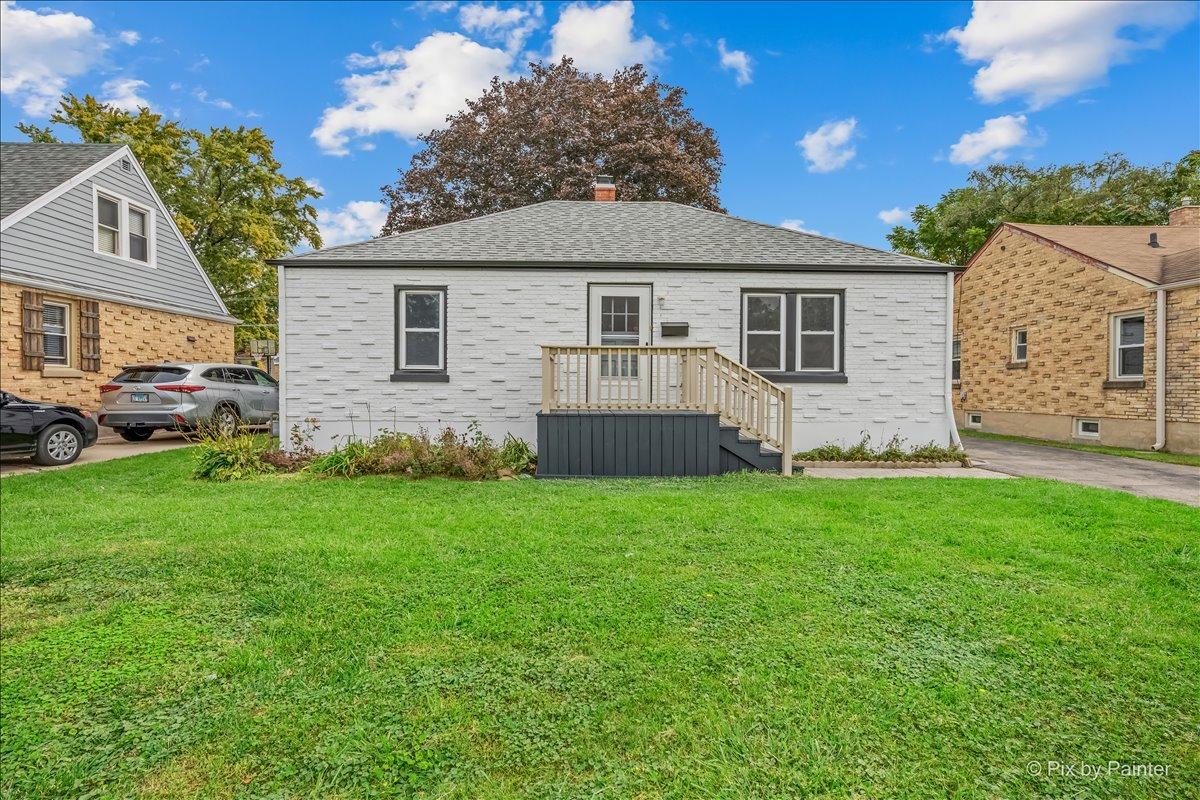 279 S Aldine St., Elgin, IL 60123