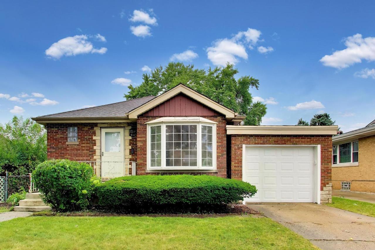 5142 Jarlath Ave., Skokie, IL 60077