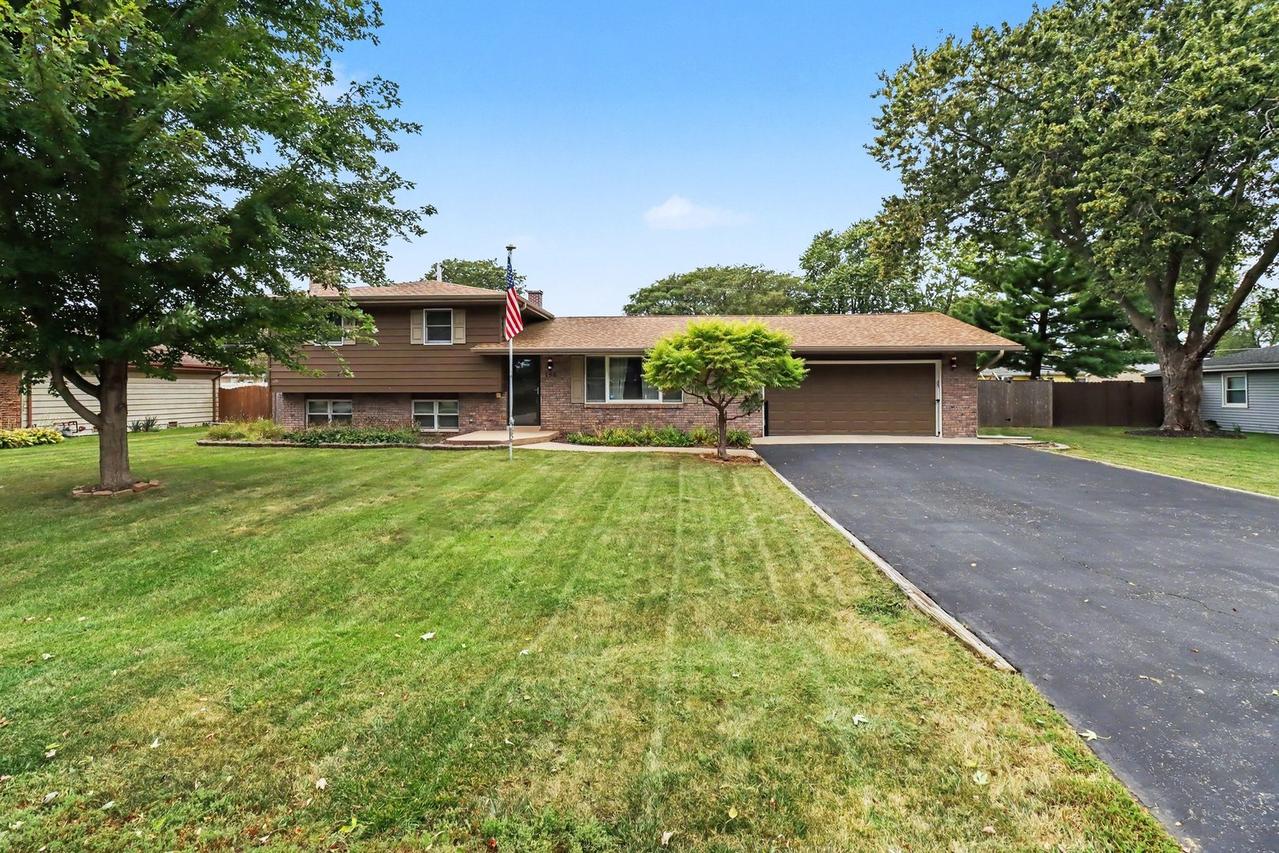 155 Kay St., Manhattan, IL 60442