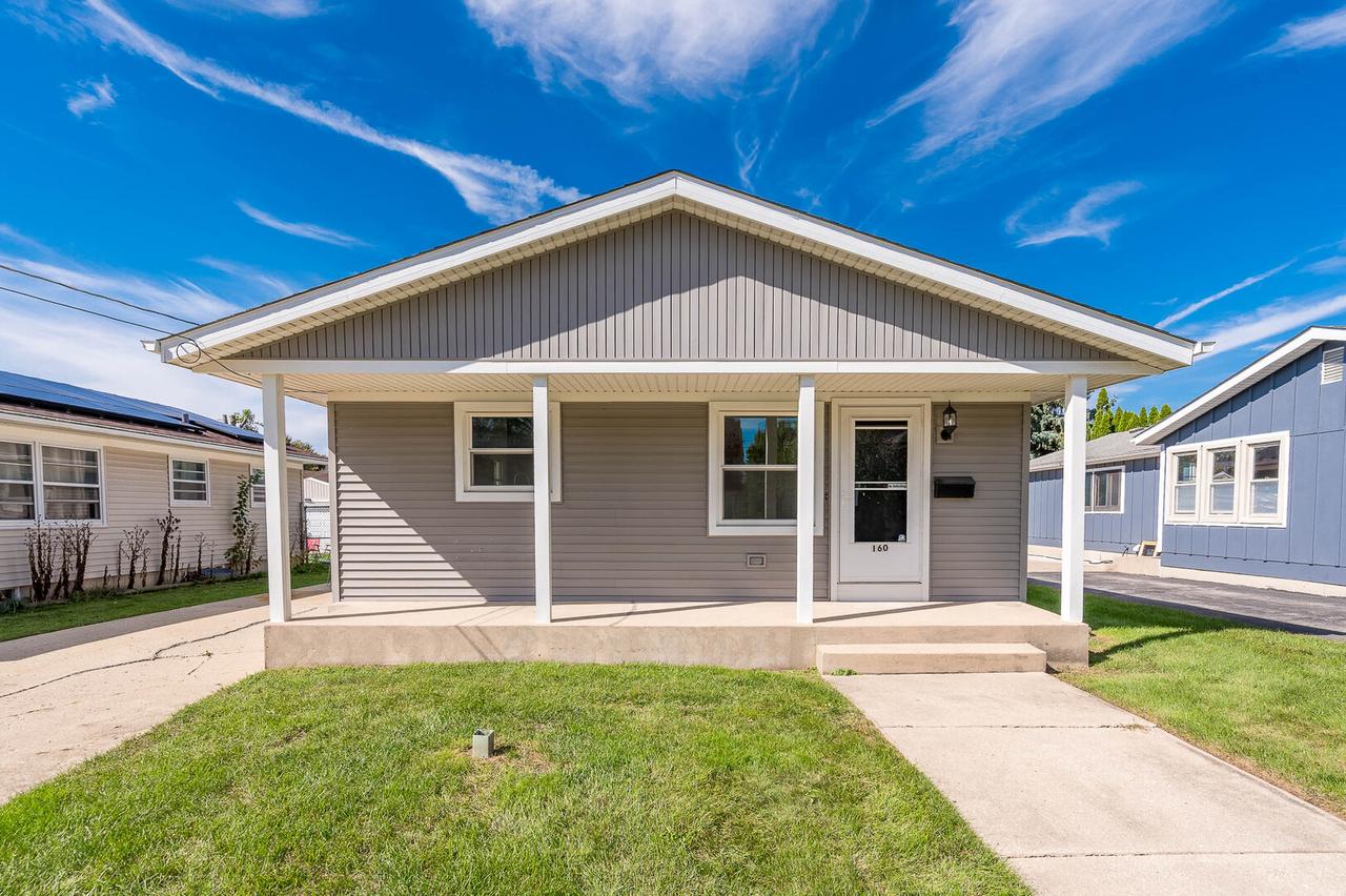160 S Melrose Ave., Elgin, IL 60123