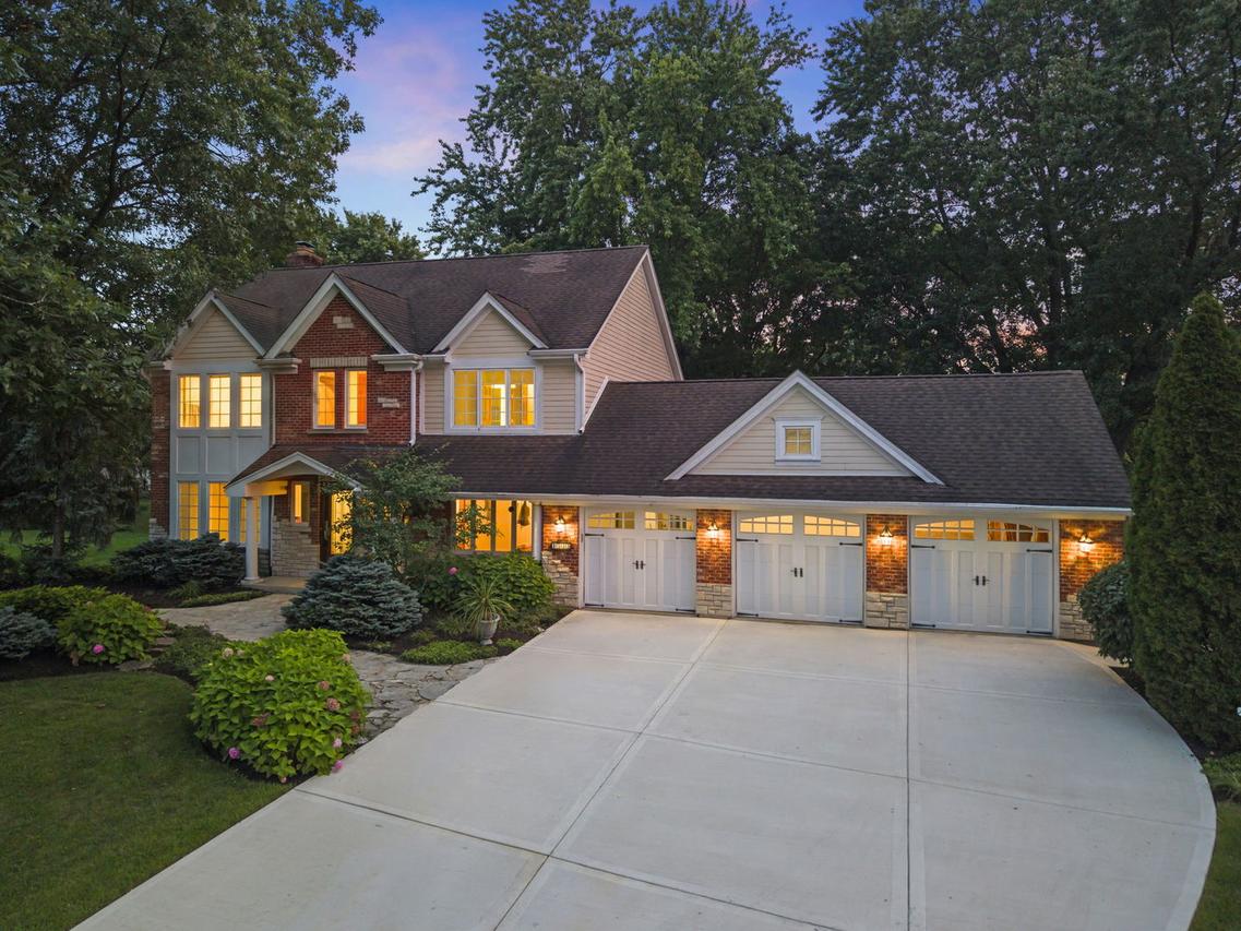 1533 Heatherton Ct., Naperville, IL 60563
