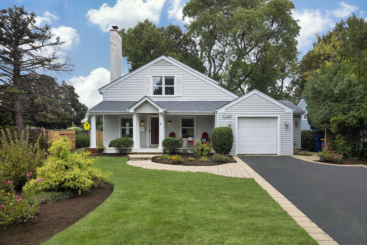 1196 Cedar Ln., Northbrook, IL 60062