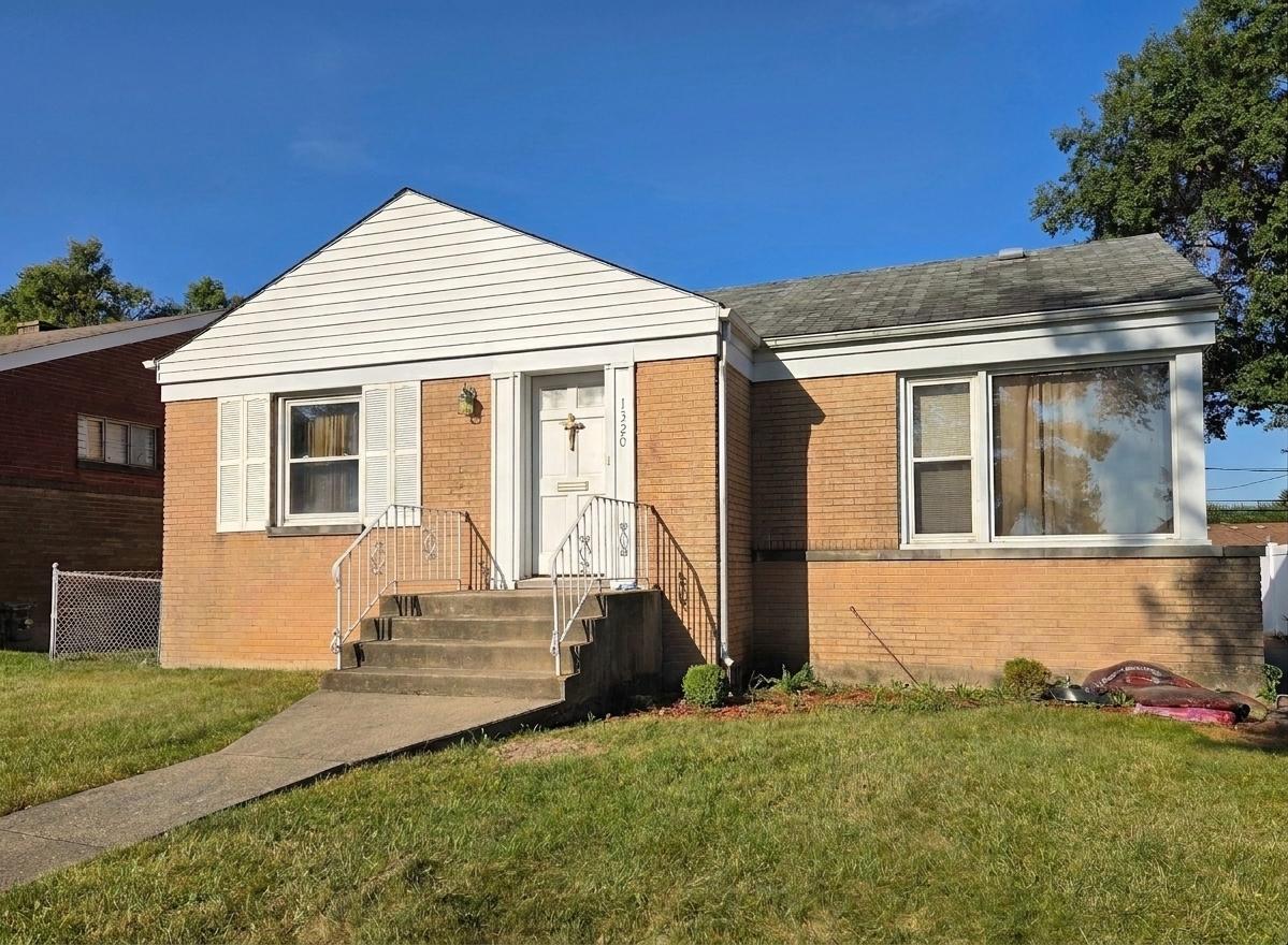 1320 Haase Ave., Westchester, IL 60154