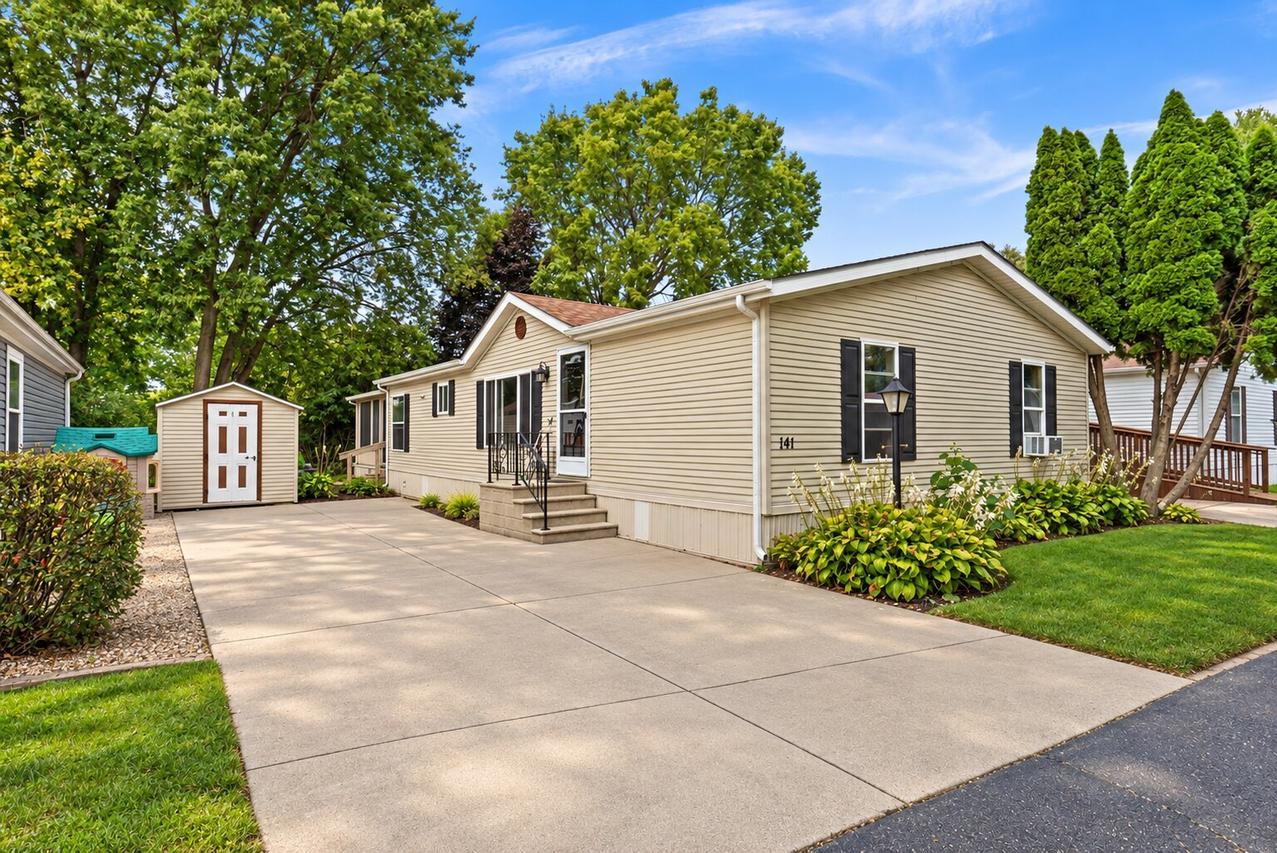 141 Kathryn Ln., Sandwich, IL 60548