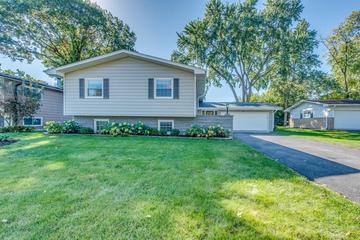 New Homes For Sale This Week That Attend Lisle Junior High School: October 9th to October 15th