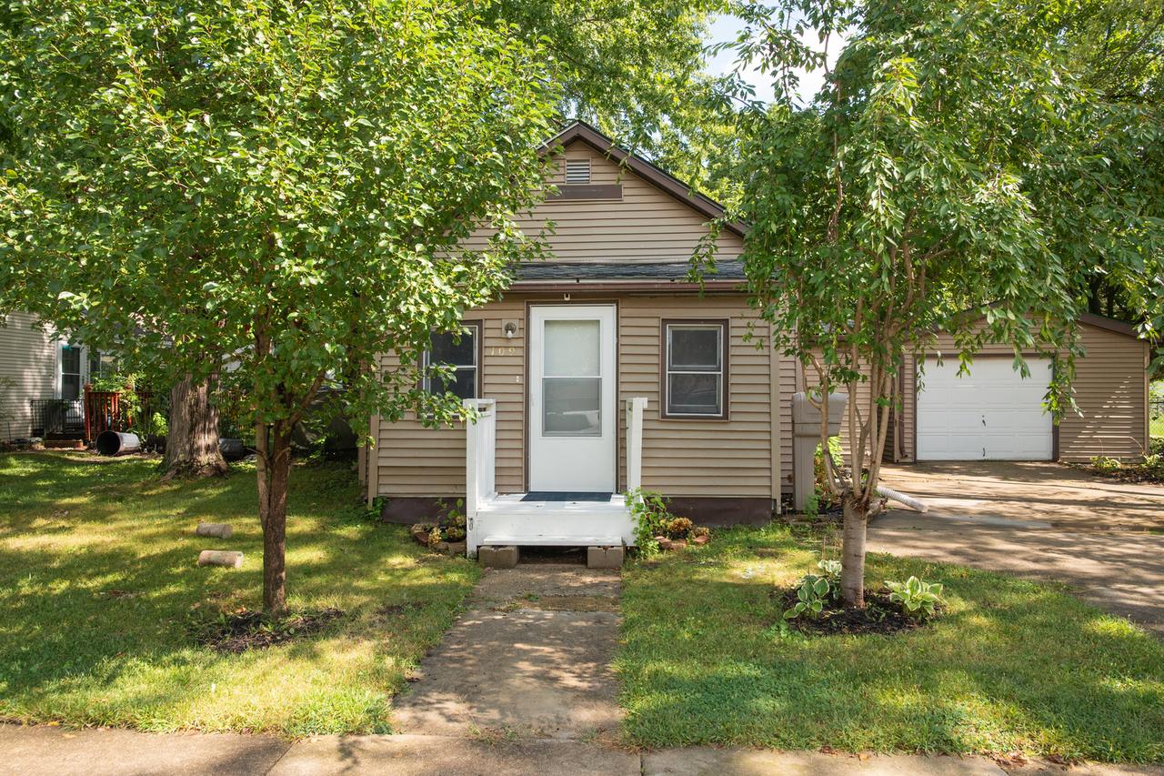109 S 9th St., Rochelle, IL 61068