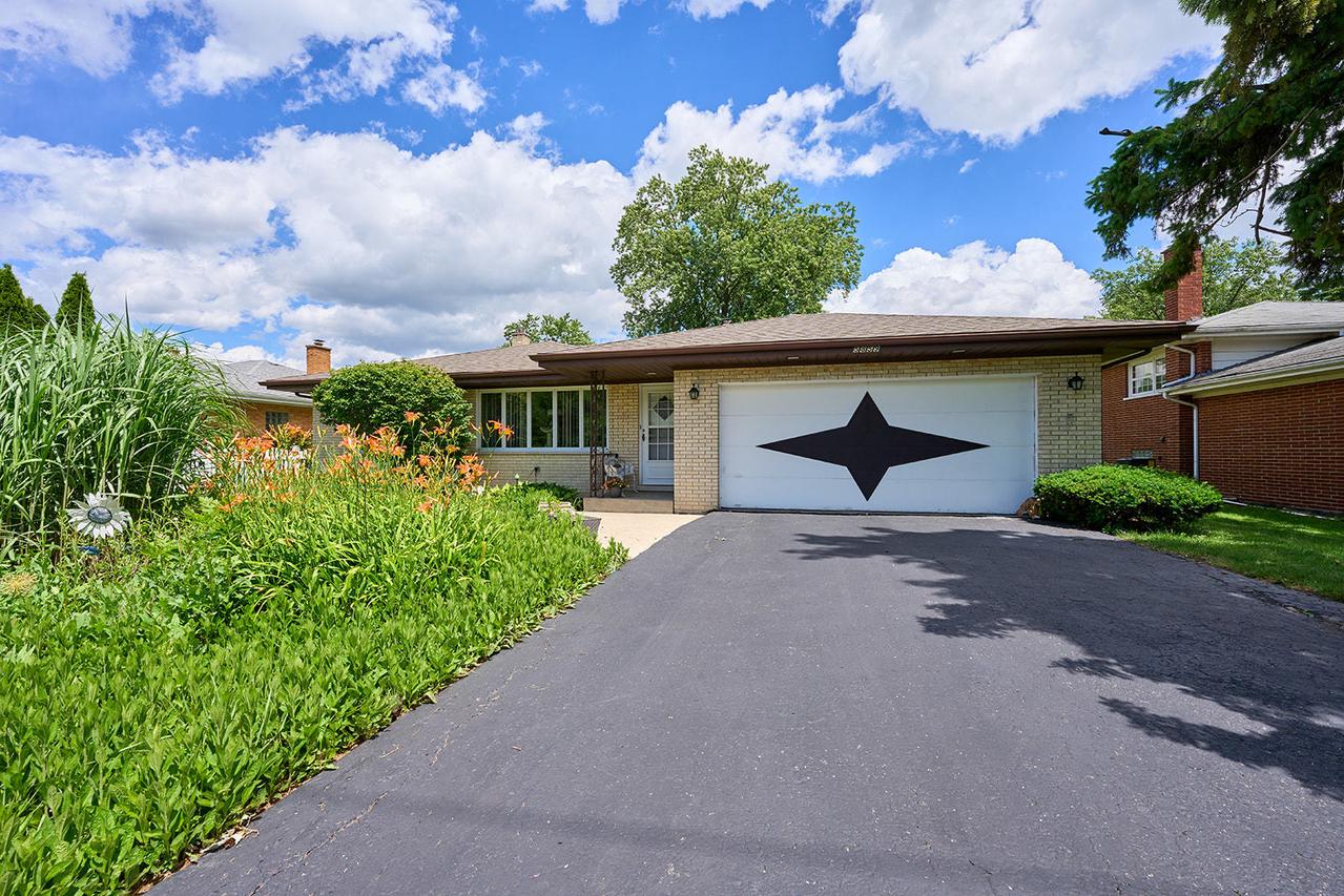 5859 S Brainard Ave., Countryside, IL 60525