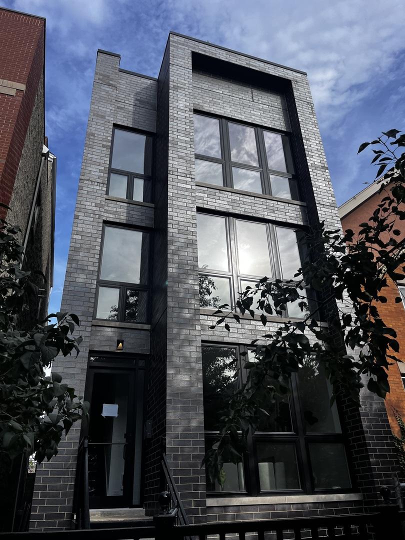2847 N Damen Ave. #3, Chicago, IL 60618