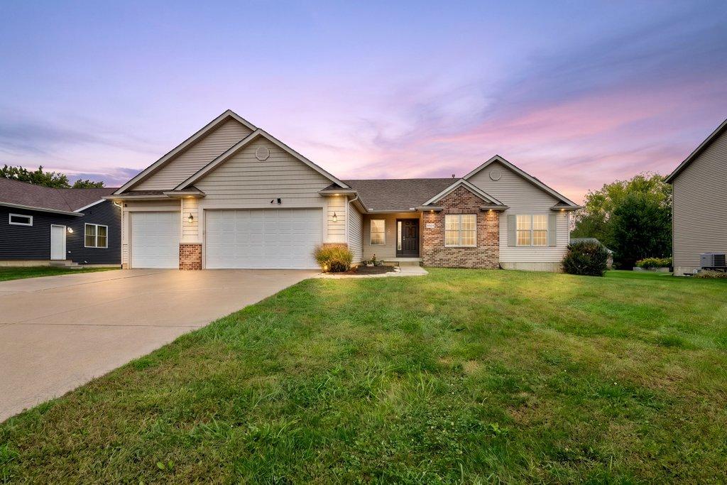 1301 9th Ave., Rapids City, IL 61275
