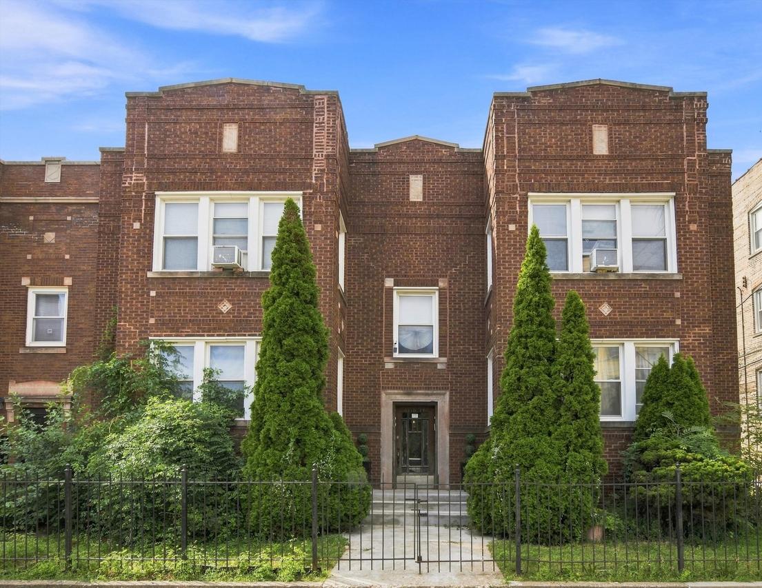 8314 S Paulina St., Chicago, IL 60620