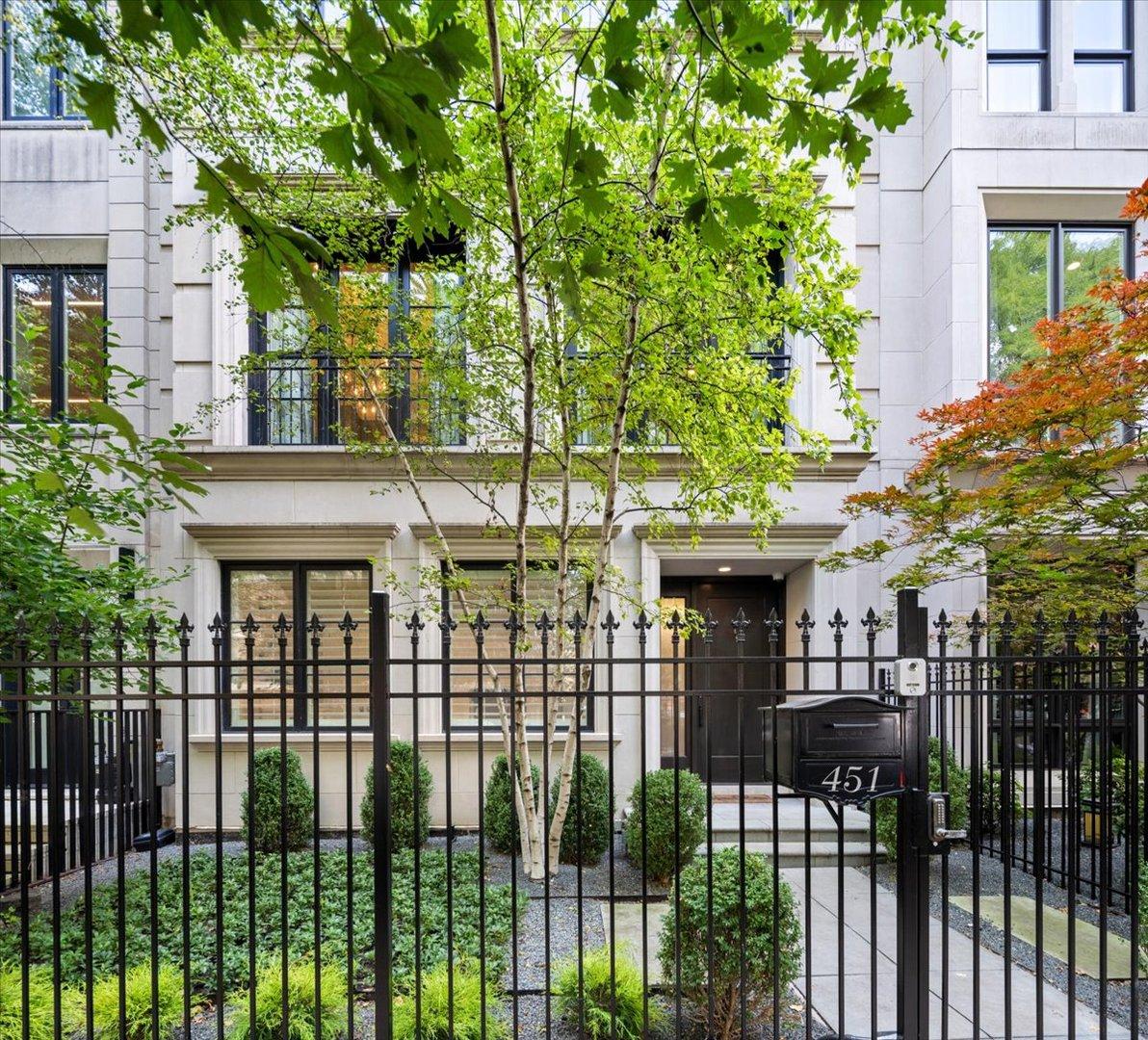 451 W Deming Pl., Chicago, IL 60614