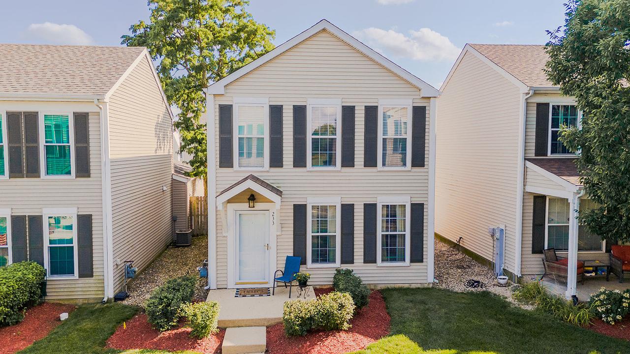 233 W Washington St., Oswego, IL 60543