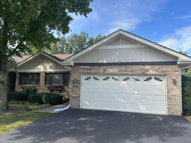 127 Villa Way, Bloomingdale, IL 60108