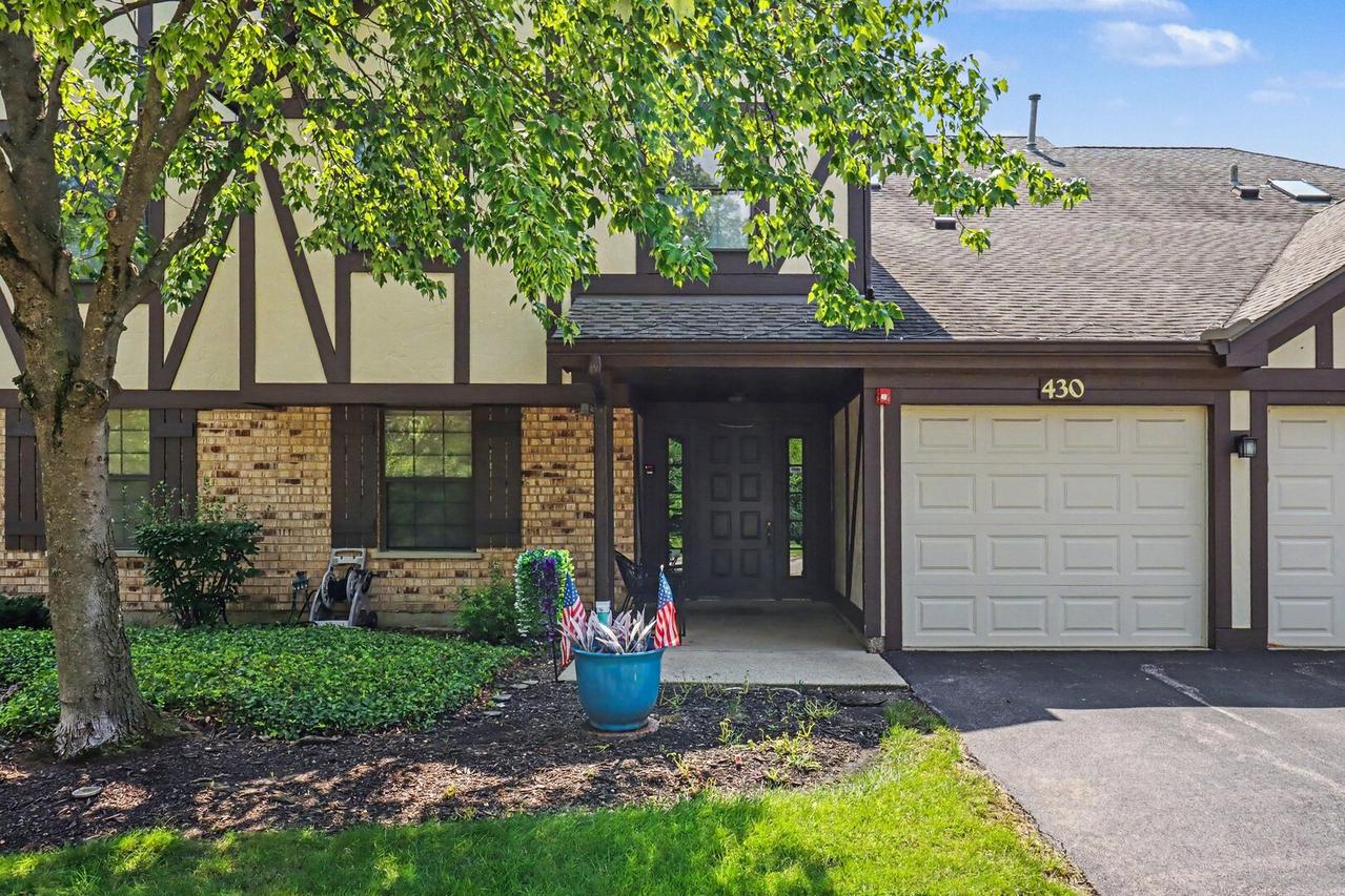 430 Elizabeth Dr. #2C, Wood Dale, IL 60191