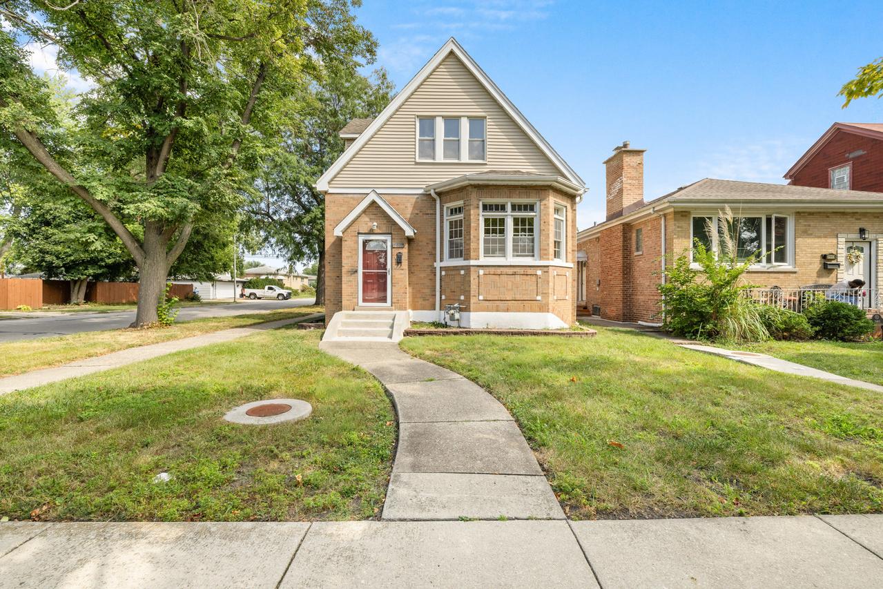 2001 S 19th Ave., Broadview, IL 60155